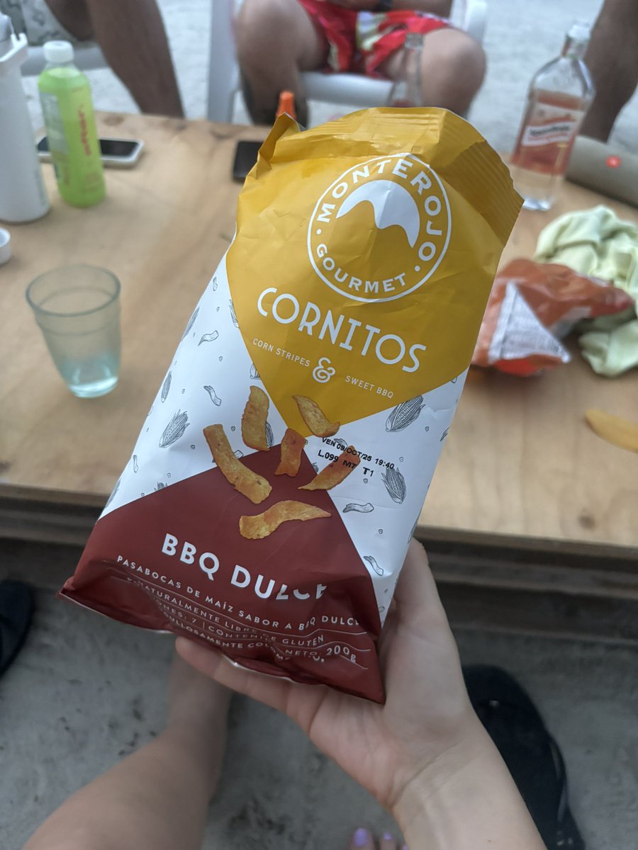 mariapeeeee's tweet photo. Okk pero y esta adicción por el nuevo producto que sacó Monterojo???? Nosotros Ike mercando para sobrevivir una semana y no duro ni un día 😂���😂 @MonteRojoCol https://t.co/c1DY9zLdox