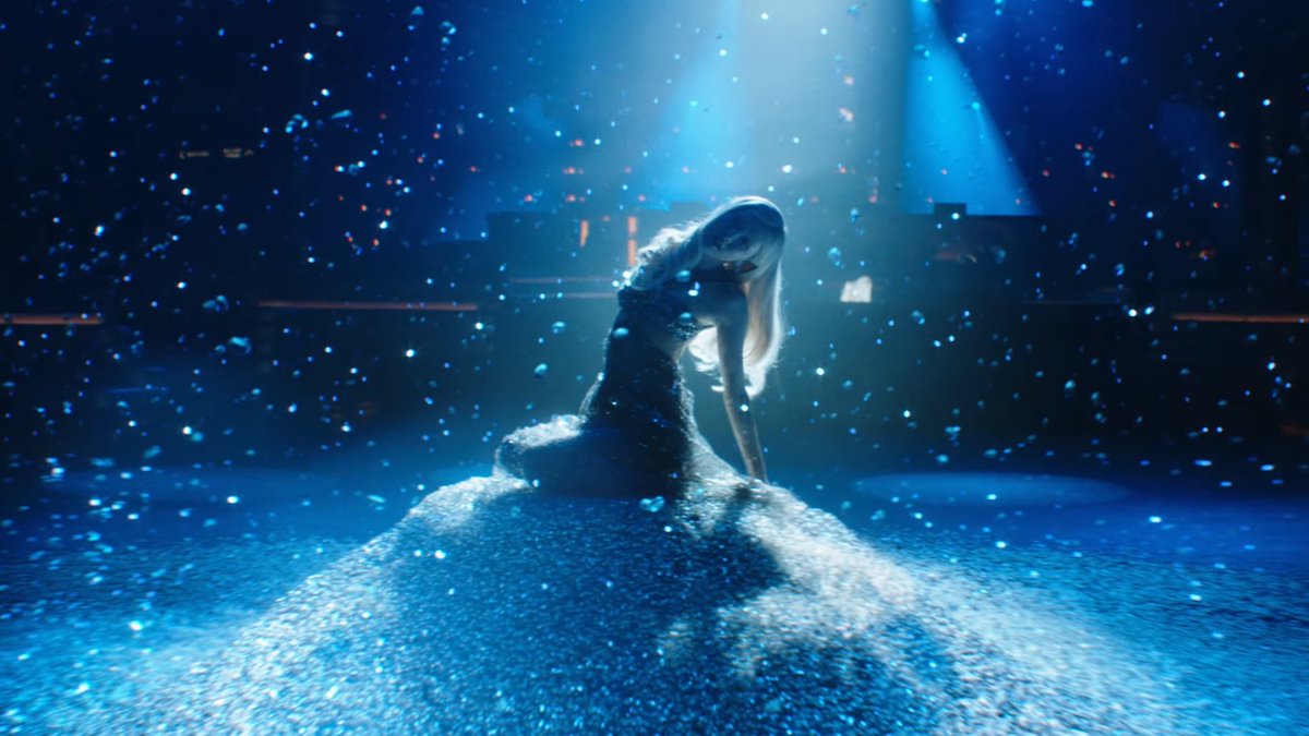 vija 𓃭 tweet media