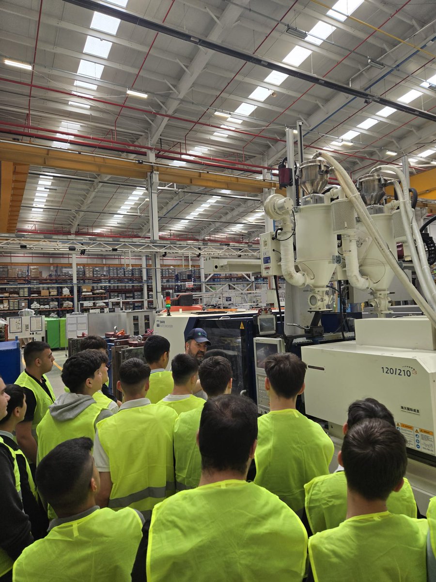 ✨️Okulumuz Motorlu Araçlar Teknolojisi Alanı öğrenci ve öğretmenleri ile Gebze'de bulunan Ecoplas Otomotiv firmasını ziyaret ettik.
#okulsanayiişbirliği
<a href="/tcmeb/">Millî Eğitim Bakanlığı</a> <a href="/istanbulilmem/">İstanbul İl Millî Eğitim Müdürlüğü</a> <a href="/istanbul_MTE/">İstanbul Mesleki ve Teknik Eğitim</a> <a href="/TC_sancaktepe/">T.C. Sancaktepe Kaymakamlığı</a> <a href="/memsancaktepe/">Sancaktepe İlçe Millî Eğitim Müdürlüğü</a> @ecoplasotomotiv <a href="/ugursahinn/">uğur şahin</a>