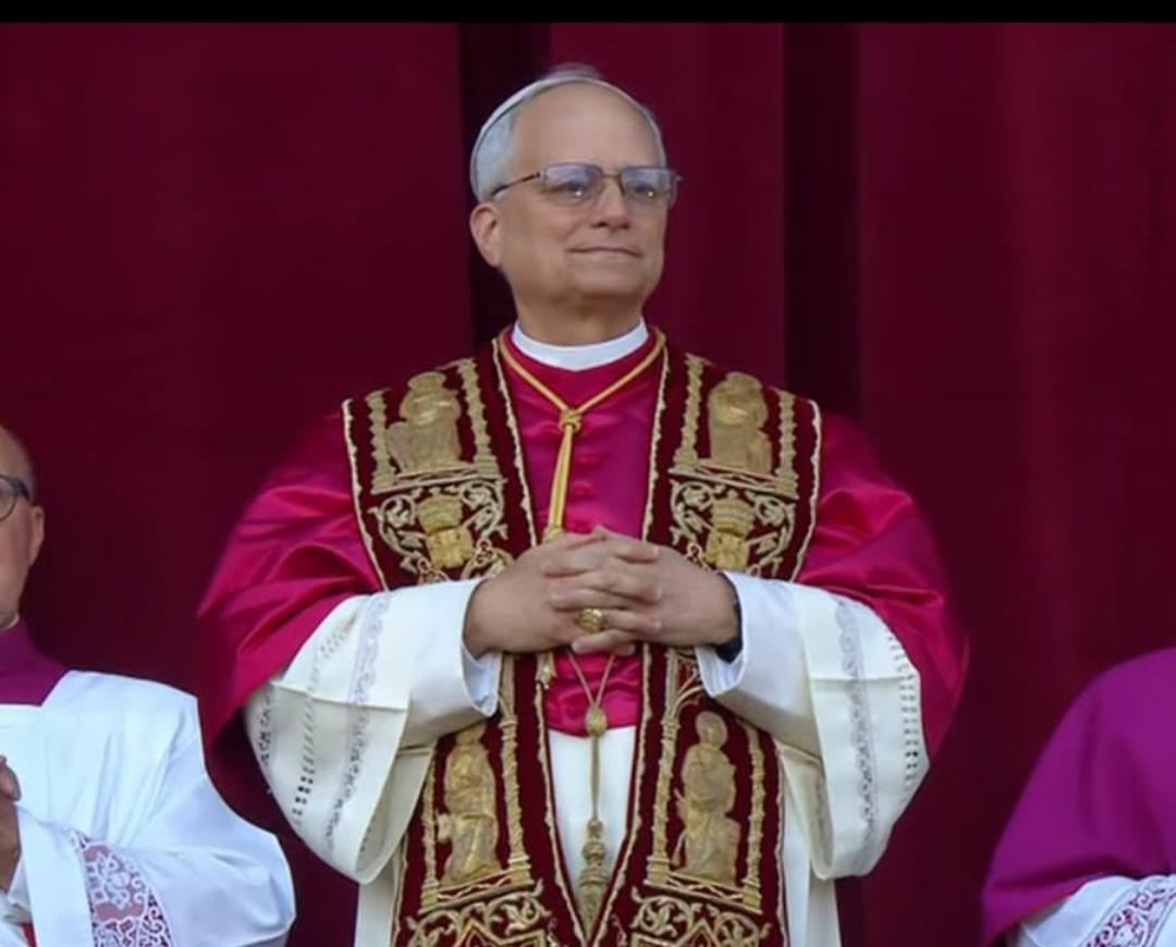 AtirhG's tweet photo. Pope Leo XIV makes his debut as the new Pope. https://t.co/aD4otDON3A