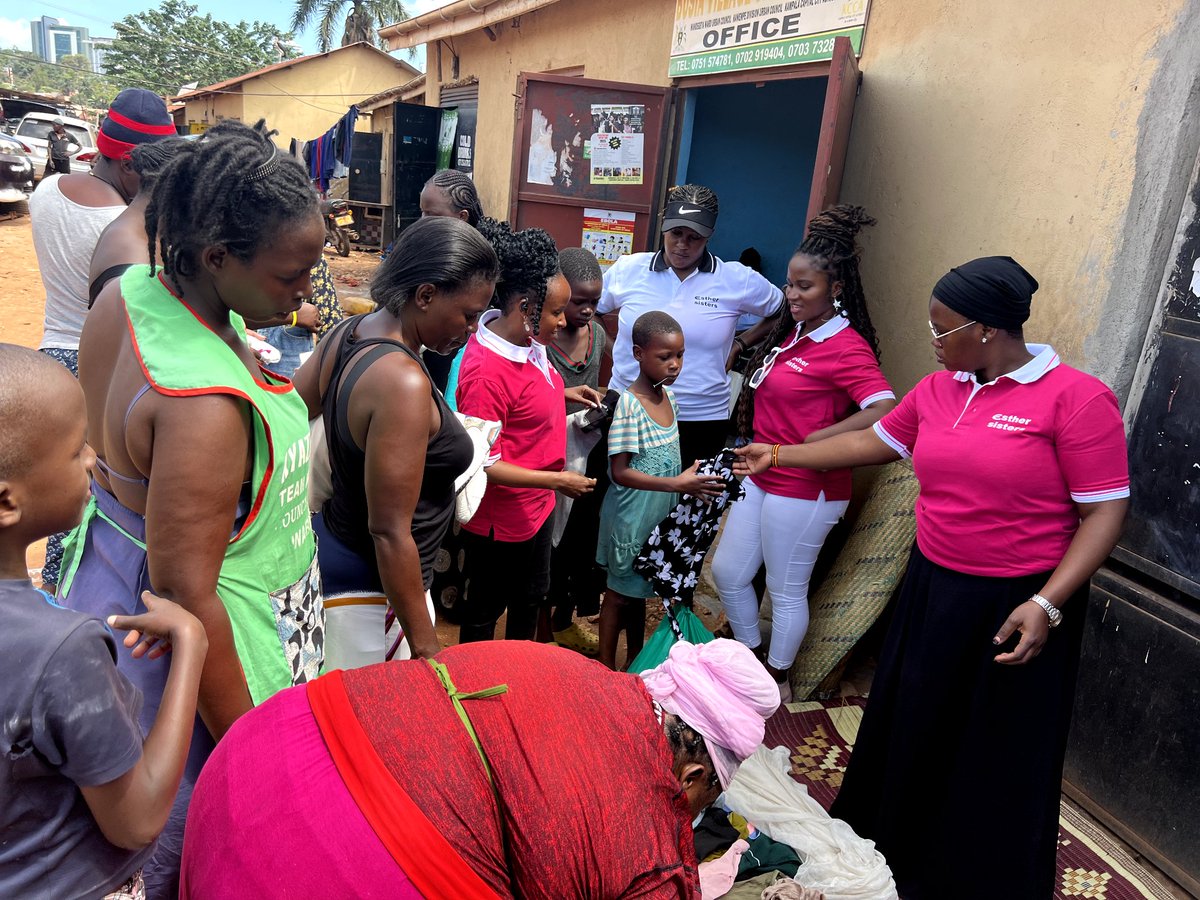 DigniCareUg's tweet photo. Spent Easter Monday doing what I love most — giving back! With my sisters (Esther Sisters), we shared clothes, shoes, food &amp; soap with families in a slum community.
Small acts, big impact.
#GivingBack #EstherSisters #EasterWithPurpose #CommunityLove https://t.co/uGvvwU9MNP