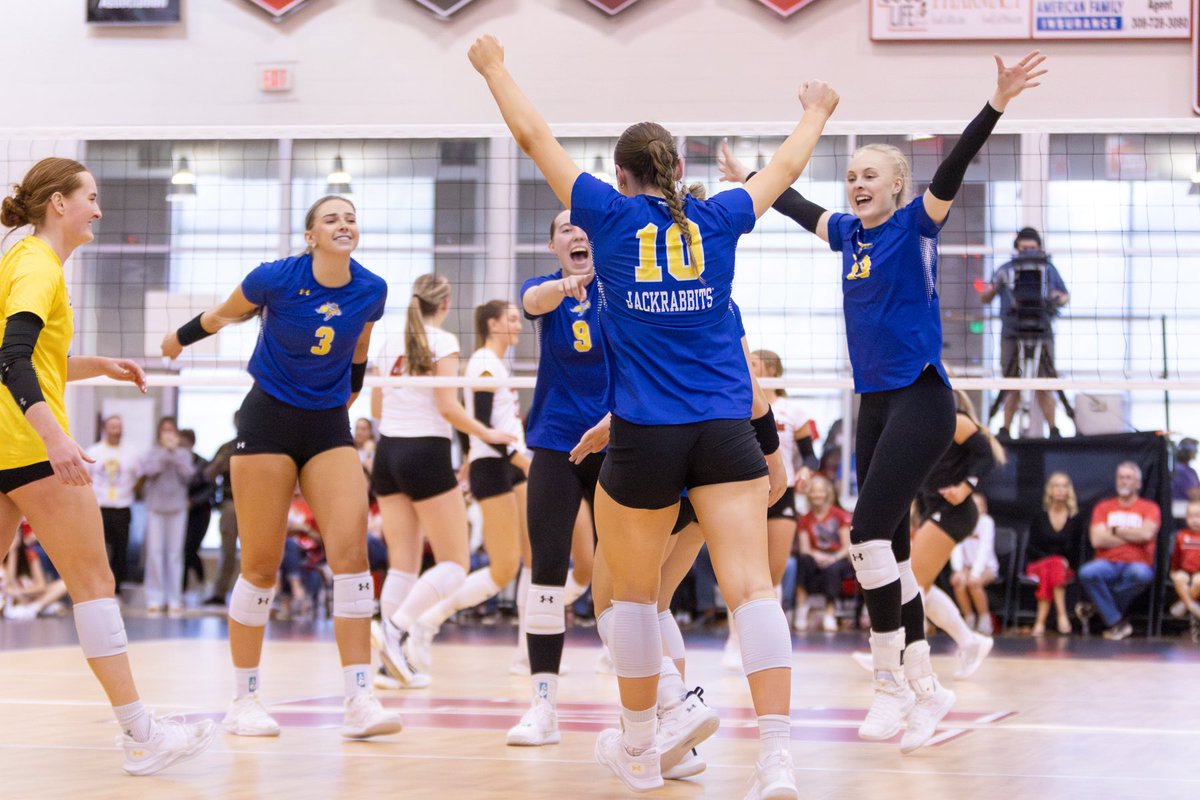 Almost Summer ☀️ 

#GoJacks 🐰