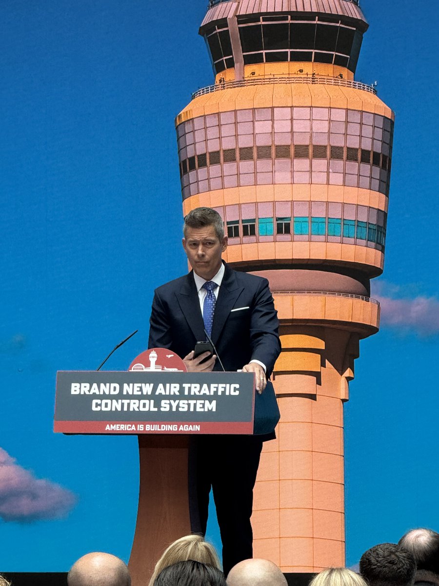 Pete Muntean tweet media