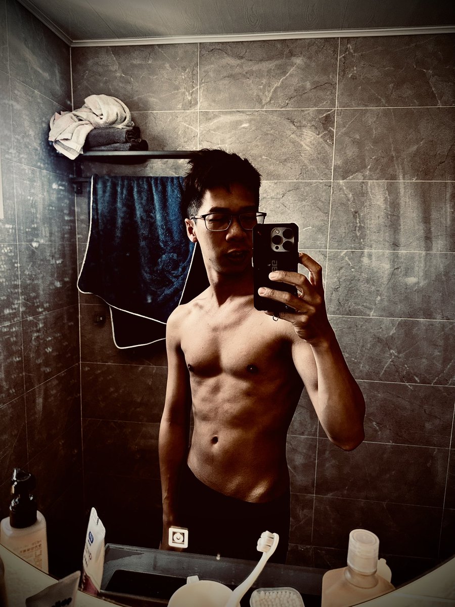 最近的身材狀態
好好加油進步

所有約約拍攝想色色🈲

一切需要排到七月之後
五六月每週二可約吃飯、萵苣健身、散步