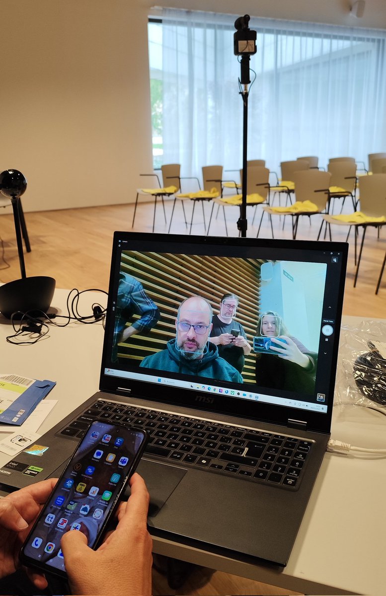 Poniendo todo a punto para la jornada de mañana en el Centro de Arte Rupestre de Puente Viesgo (Cantabria) con la <a href="/ArqueoPEPA/">Plataforma Estatal de Profesionales de Arqueología</a>.

Mesa de trabajo sobre derechos laborales, derechos fiscales y vías de financiación.