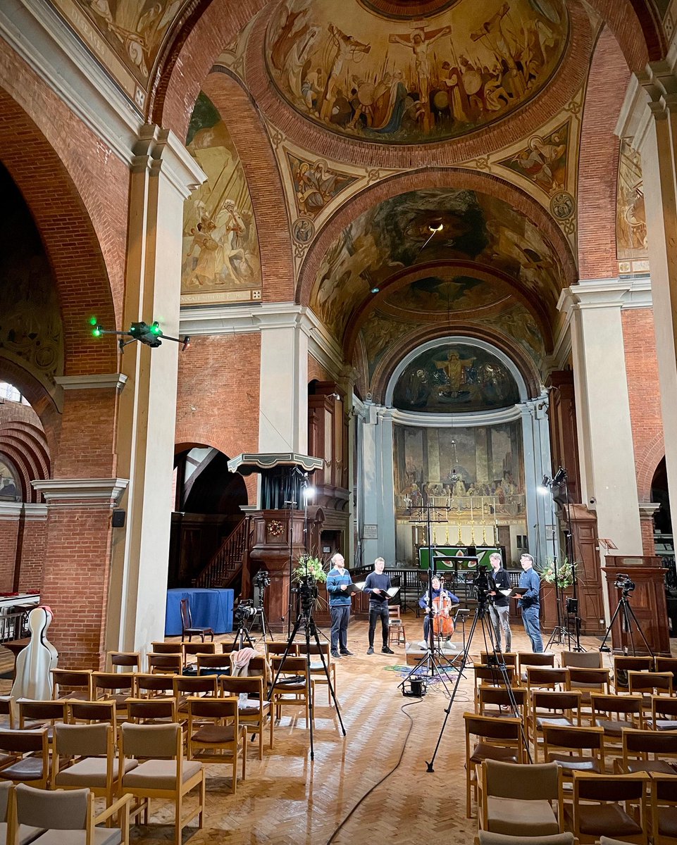 We're thrilled to be joining forces with Josephine Knight for an unforgettable evening of nocturnes. 

Voice and cello intertwine in ‘Schubert Reimagined’ — the album we recorded together in 2023. We give our first concert together at St Martin-in-the-Fields this November.