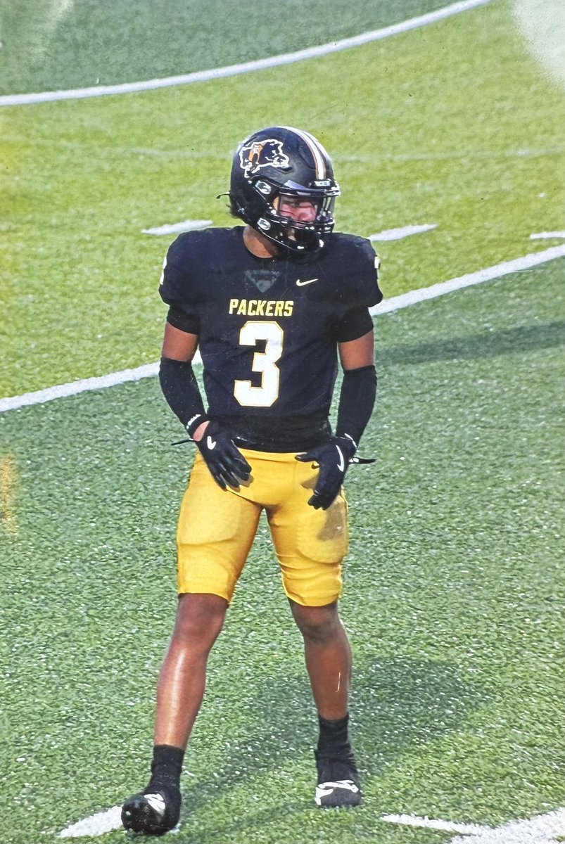 I got 0 stars, 0 offers, and I'm not ranked so when I say y'all gonna feel me this szn, believe that. #ComingForItAll