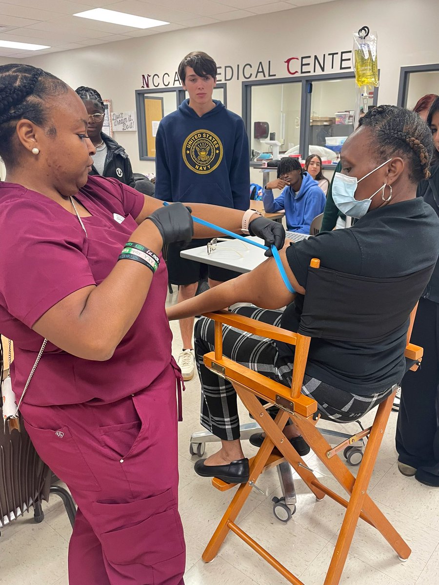 Hands on Healthcare

The <a href="/NCCA_Covington/">NCCA</a> Allied Health  students had the pleasure of learning clinical skills from Robin Williams a nurse practitioner &amp; former Student. 

#myncca 
#BuildingOurFuture