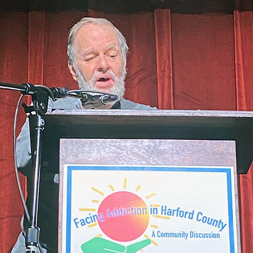 SWNJobsMD's tweet image. 🌟 Over 200 leaders united for Facing Addiction: It’s a Family Affair in Harford County! Keynote Daniel McGhee shared his recovery story, while experts highlighted Family Recovery Court&apos;s impact. Guests even received free Narcan! 💪 #FacingAddiction #RecoveryMatters
