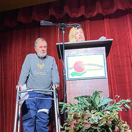 SWNJobsMD's tweet image. 🌟 Over 200 leaders united for Facing Addiction: It’s a Family Affair in Harford County! Keynote Daniel McGhee shared his recovery story, while experts highlighted Family Recovery Court&apos;s impact. Guests even received free Narcan! 💪 #FacingAddiction #RecoveryMatters