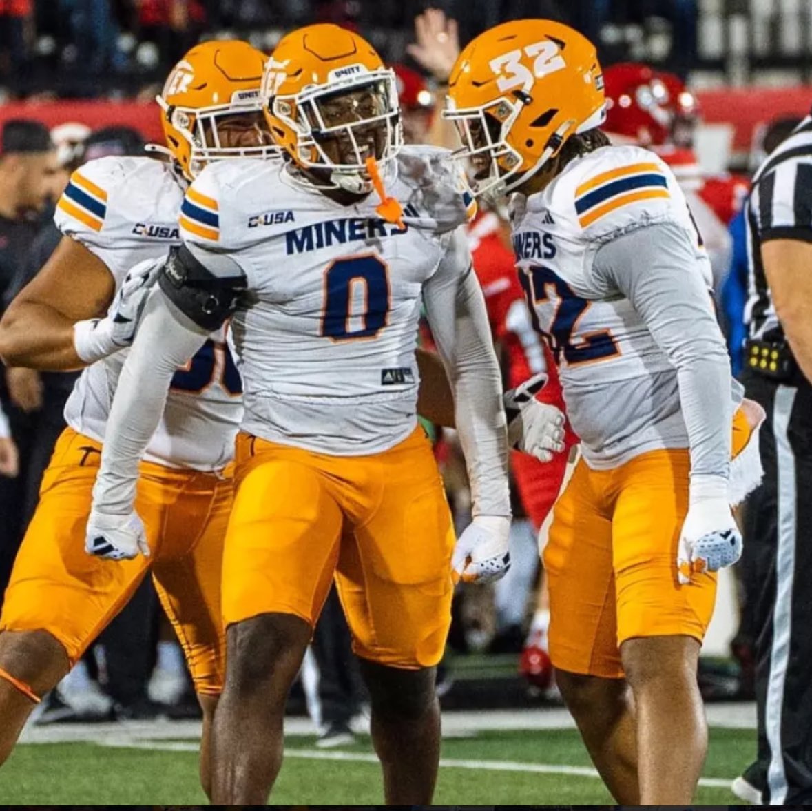 kani hicks (@kanihick) on Twitter photo #AGTG after a great conversation with <a href="/CoachFoster23/">Aaron Foster 👎🏾👎🏾</a> im blessed to receive a offer from The University of Texas at El Paso miners <a href="/KWhitley20/">Coach K-Dubb20</a> <a href="/TheCoachPaul7/">Leon Paul III</a> <a href="/coachqwalker/">Coach Quantence Walker</a> <a href="/Coach_Muhammed/">Sadiq Muhammed</a> <a href="/King_Art003/">🥷🏿Rivi Ayala “Coach Will”😈🏈</a> #AGTG after a great conversation with <a href="/CoachFoster23/">Aaron Foster 👎🏾👎🏾</a> im blessed to receive a offer from The University of Texas at El Paso miners <a href="/KWhitley20/">Coach K-Dubb20</a> <a href="/TheCoachPaul7/">Leon Paul III</a> <a href="/coachqwalker/">Coach Quantence Walker</a> <a href="/Coach_Muhammed/">Sadiq Muhammed</a> <a href="/King_Art003/">🥷🏿Rivi Ayala “Coach Will”😈🏈</a>