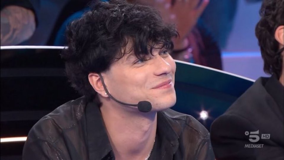 Dany03__'s tweet image. HAI VINTO TU #amici24 #amicispoiler