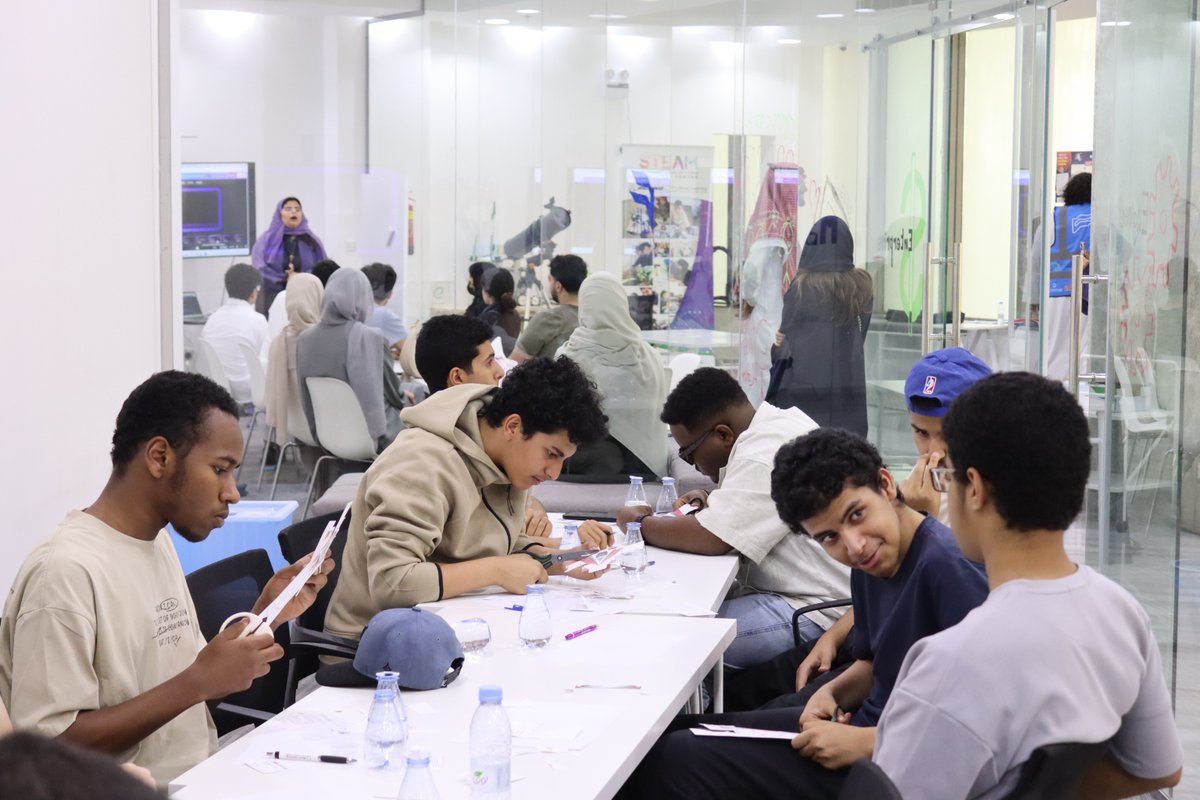 🚀 JUST IN: @fulkracing &amp; @nassl_racing rocked the #STEMRacingKSA workshop! Students mastered engineering + biz skills at <a href="/WLKSA2024/">World Learning Saudi Arabia</a>’s STEAM Center. Fusion 360 designs ➡️ epic team pitches. Future innovators = UNSTOPPABLE! 👏🏽 #Engineering #SaudiYouth #سباق_STEM_السعودية