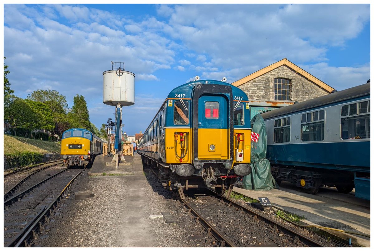 423417_GordonPettitt tweet media