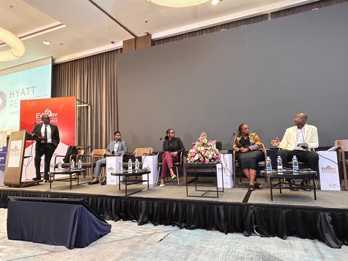 WACIHealth's tweet image. At the #Evi4DevConference session with @CHReaDKenya &amp;amp; AHRIDA, our own Gloria Mululu spotlighted how community evidence and advocacy shifts health policy and financing priorities – using examples on #PHC, #HIVprevention, &amp;amp; #immunisation.  

#DataToAction #FundAdvocacy