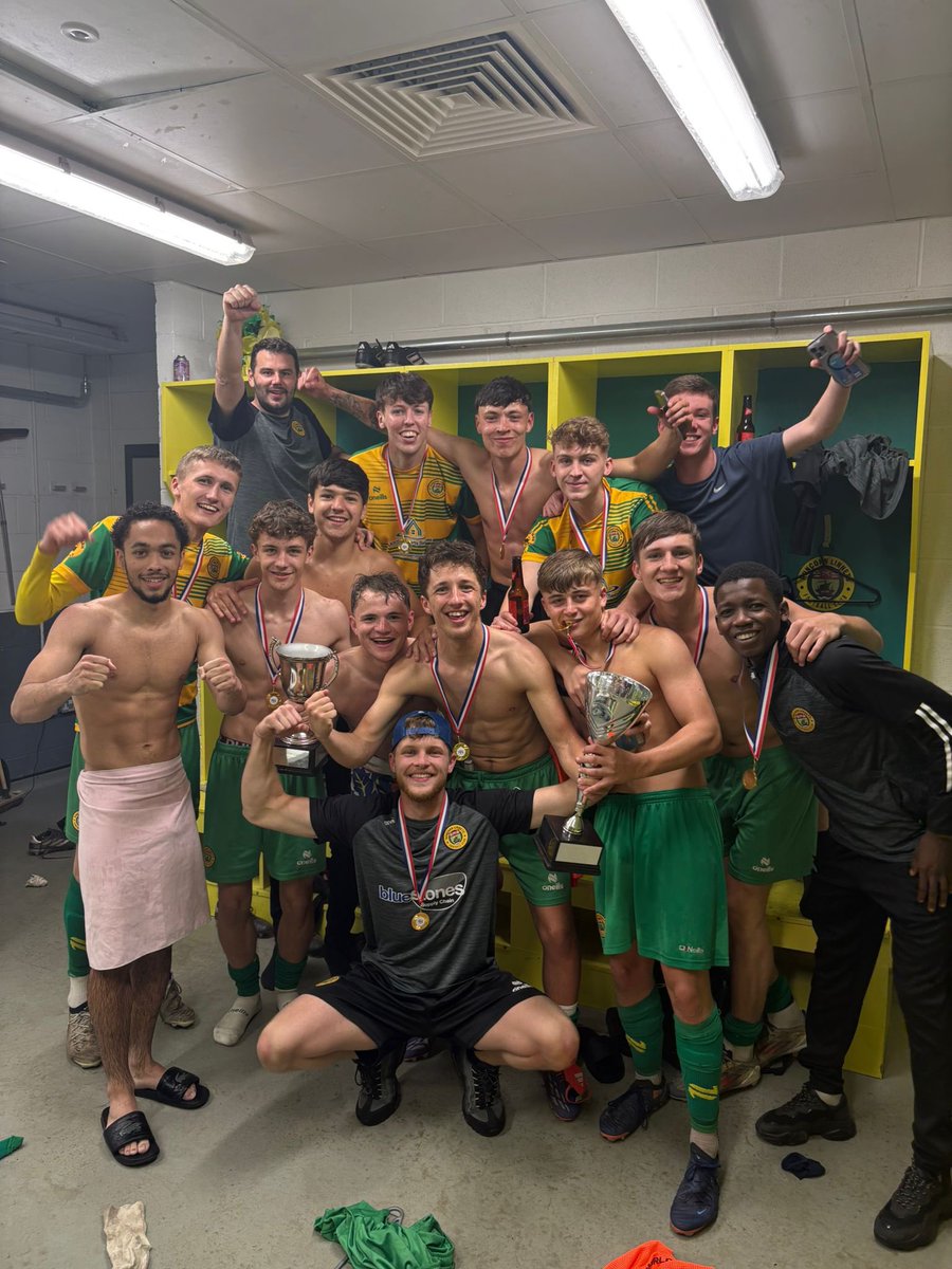 season done 👍🏽 
#champs 
<a href="/LinnetsYouth/">Runcorn Linnets u21’s</a> 
Alhamdullilah