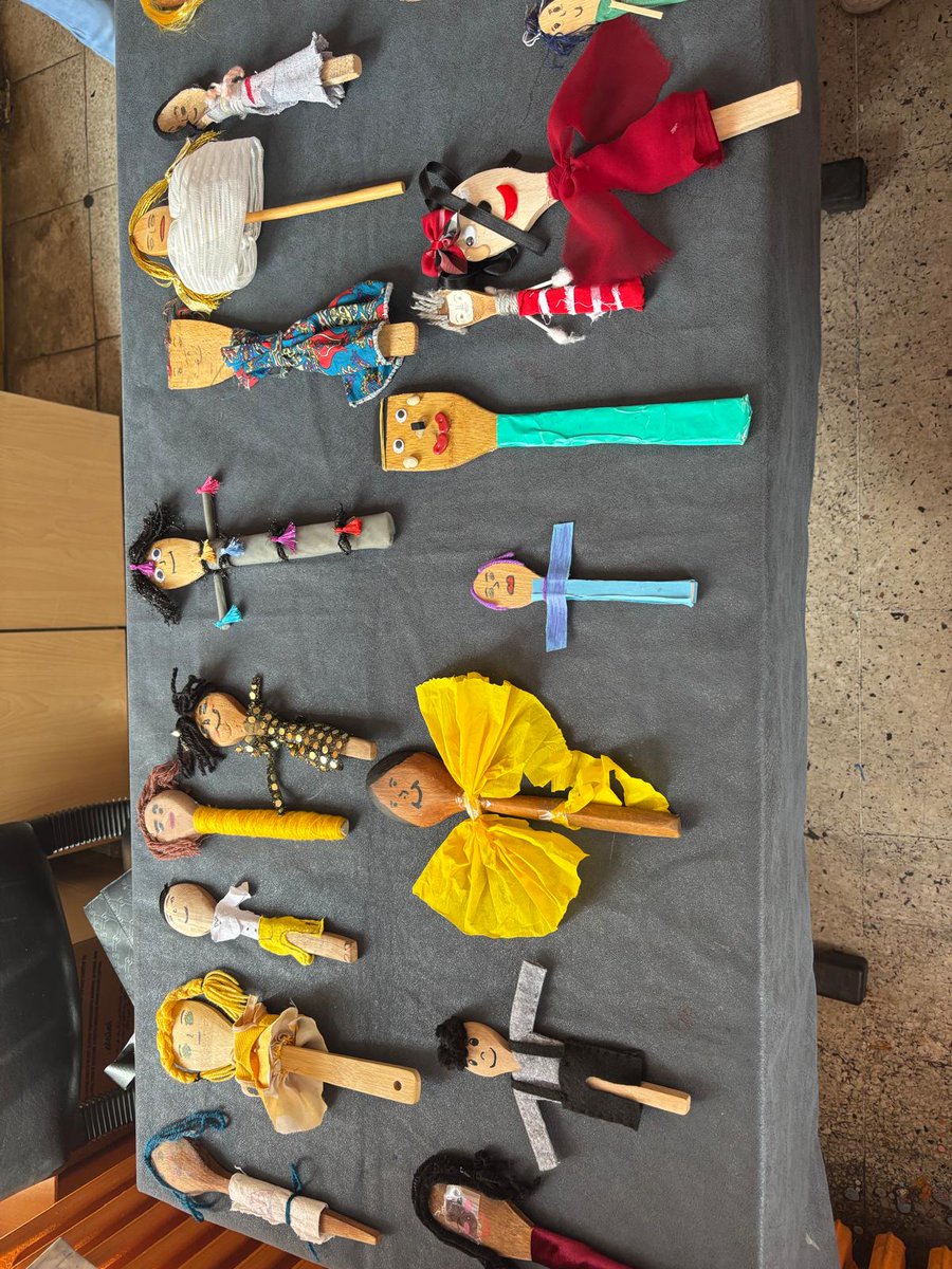 Okulumuz 1-İ sınıfı öğrencileri, el becerileri ile yaratıcı becerilerini kullanarak tahta kaşıklardan bebek yaptılar.. Tebrikler ✨👏👏
<a href="/BaglarKaymakam/">Bağlar Kaymakamlığı</a> <a href="/BaglarMEM21/">Bağlar İlçe Milli Eğitim Müdürlüğü</a> <a href="/Baglarproje21/">Baglar İlçe Mem Özel Büro (Proje Ekibi)</a> <a href="/Diyarbakirmem/">Diyarbakır İl Millî Eğitim Müdürlüğü</a>