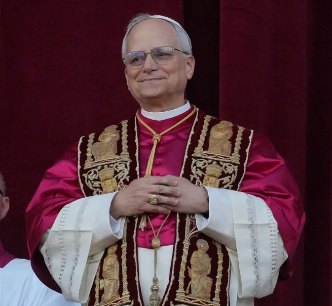 #LeonXIV #HabemusPapam #GloriaADios

"Para vosotros soy Obispo/Papa, con vosotros soy cristiano." (San Agustín - León XIV)

La cita completa de estas palabras de San Agustín que han sido mencionadas por el Papa en su primera alocución son éstas: "Si me asusta lo que soy para