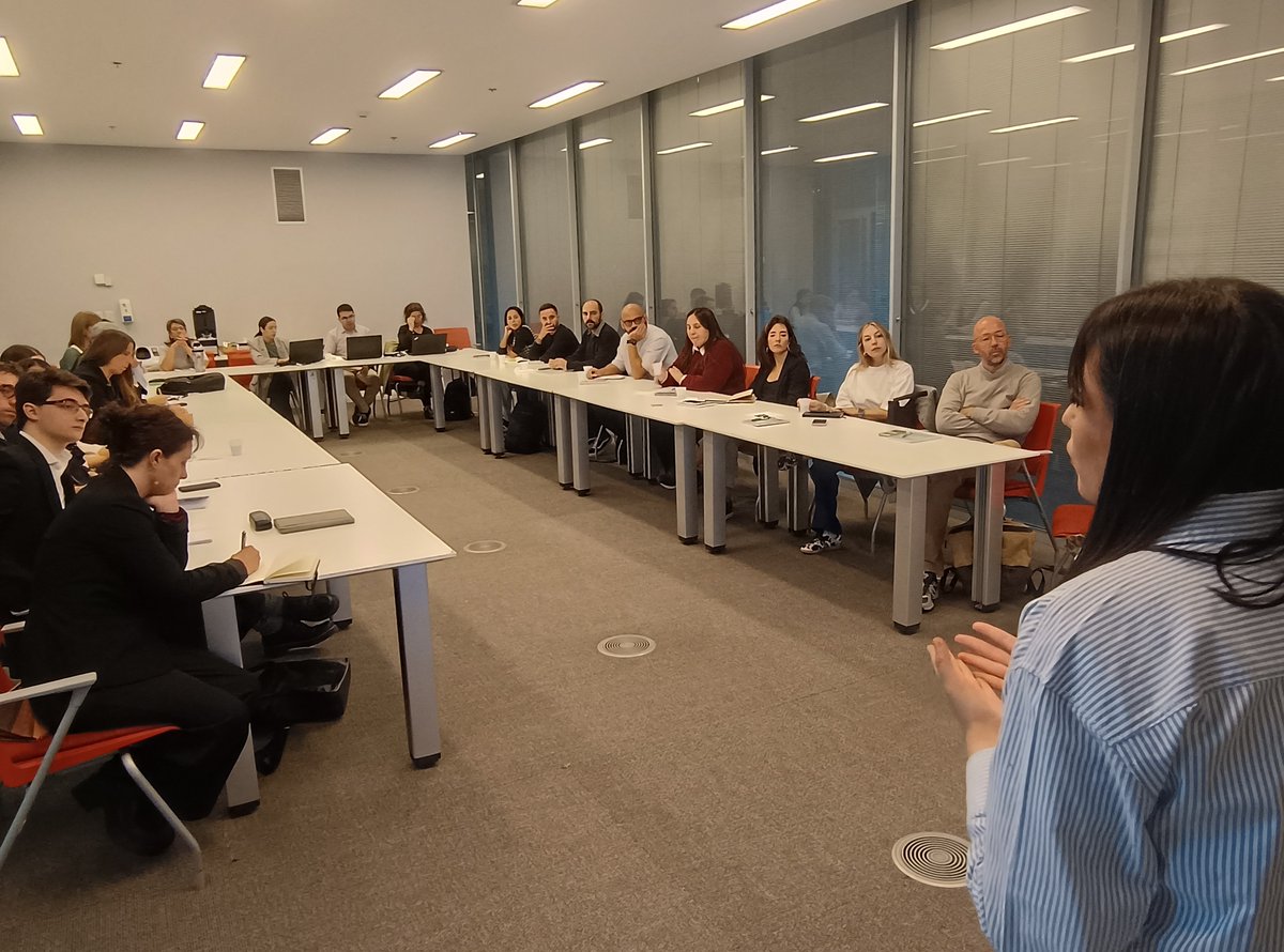 ¡Ya definimos los compromisos que asumirá la Ciudad en su IV Plan de #GobiernoAbierto!🤝

Junto a OSC, representantes de los tres poderes del Estado y de la ciudadanía realizamos las mesas de cocreación para debatir y tomar decisiones.

Enterate más en👉 bit.ly/4iWFUCl