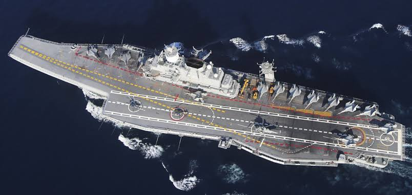 VertigoWarrior's tweet photo. The Big Daddy is here. INS Vikrant💥

#IndiaPakistanWar https://t.co/bjjTVHUShS