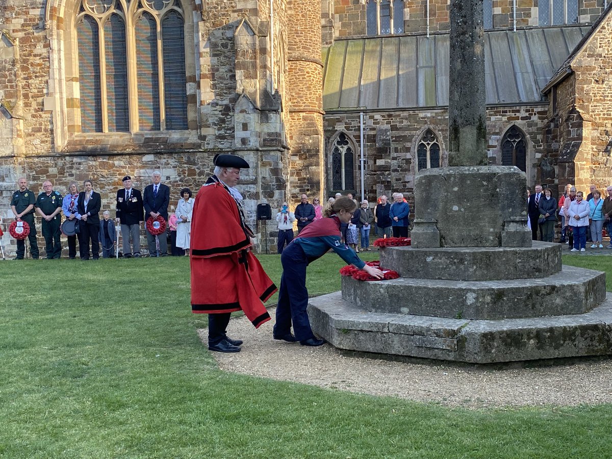 Erin Rhodes (@erhodesjourno) on Twitter photo Following a VE Day service at Wimborne Minster, wreaths were laid at the war memorial on the green. We were joined by veterans, Wimborne’s MP, and Dorset’s PCC. <a href="/Bournemouthecho/">Bournemouth Echo</a> Following a VE Day service at Wimborne Minster, wreaths were laid at the war memorial on the green. We were joined by veterans, Wimborne’s MP, and Dorset’s PCC. <a href="/Bournemouthecho/">Bournemouth Echo</a>