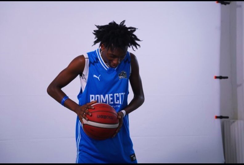 RodneyJII13's tweet photo. Blessed to receive an roster spot @ConverseUniv https://t.co/5Ig3VBzedZ