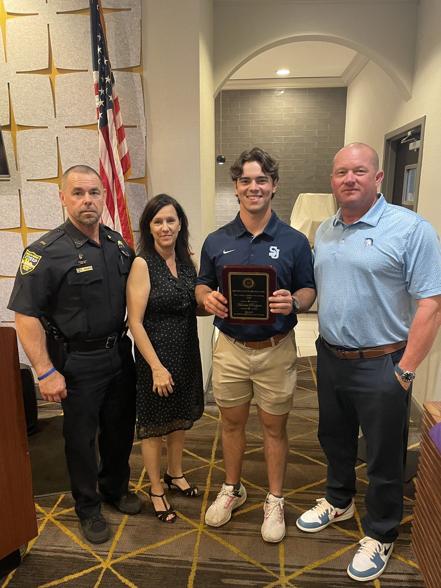 Congratulations to Spartan Junior Hunter Rodgers for being selected as the Orange Park Rotary Club’s Student Athlete of the Spring! <a href="/SJCDbaseball/">St Johns Baseball</a> <a href="/sjcdsathletics/">St. Johns Country Day School Athletics</a> <a href="/therealtomlucas/">Tom Lucas</a> <a href="/Hunter_Rodgers3/">Hunter Rodgers</a>