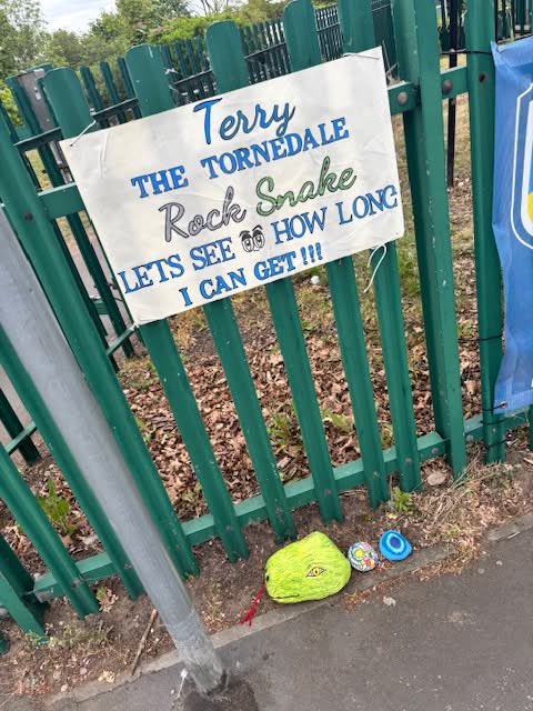 Tornedale Infant Academy (@tornedaleinfant) on Twitter photo Community Fun Project
What a wonderful idea from Mrs Shaw to get all the community involved in this creative project. Terry the Tornedale Rock Snake lives by the gate to our school. We would love you to decorate a rock to add to 'Terry'.
#teamtornedale
#community
<a href="/LegerEdTrust/">Leger Education Trust</a> Community Fun Project
What a wonderful idea from Mrs Shaw to get all the community involved in this creative project. Terry the Tornedale Rock Snake lives by the gate to our school. We would love you to decorate a rock to add to 'Terry'.
#teamtornedale
#community
<a href="/LegerEdTrust/">Leger Education Trust</a>