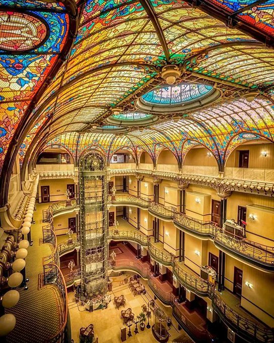 LonggAgo's tweet image. One of the most beautiful hotel lobbies in the world: The Gran Hotel Ciudad de Mexico in Mexico City. Built in 1918 by Jaques Grüber.