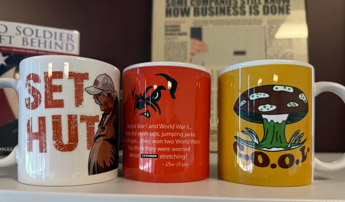 An absolutely electric set of mugs!