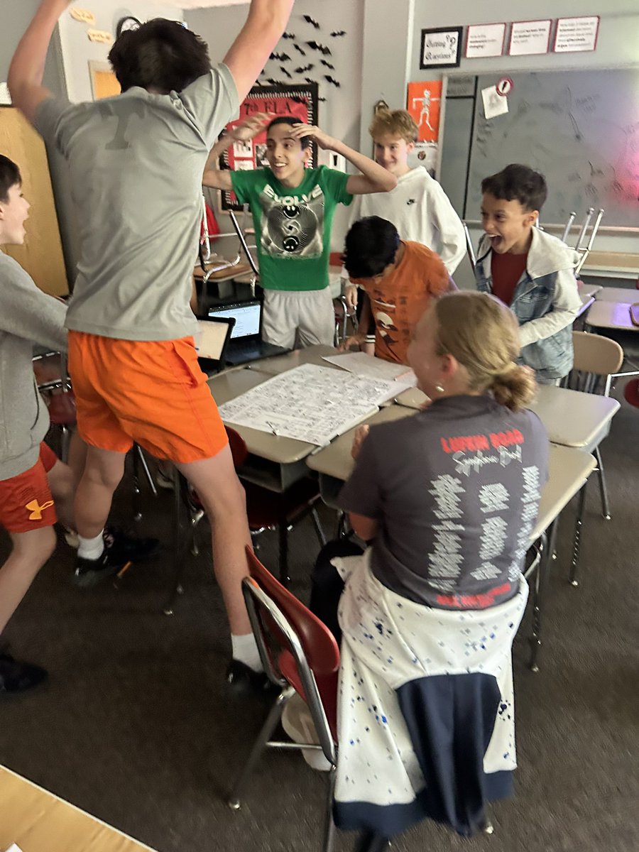 MsStoneELA's tweet photo. 🎬Action shot from our Dystopian Novel Project gallery walk! 🔥Students created original dystopias, movie trailers, soundtracks, and games. Creativity + critical thinking= powerful learning! 💡 #ELA #ProjectBasedLearning https://t.co/R9I23xYrnX
