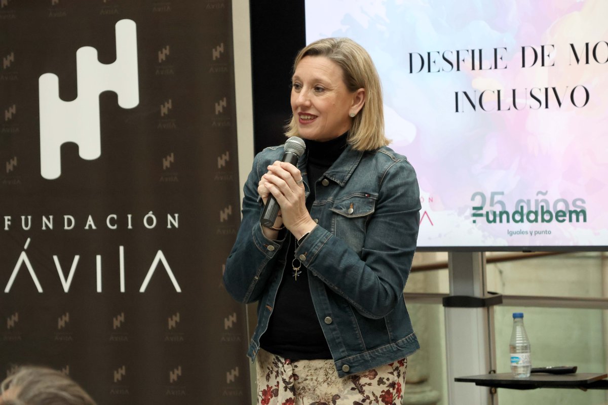 Junta de Castilla y León (@jcyl) on Twitter photo 🪞Modelos… de inspiración social
<a href="/MIsabelBlanco/">Isabel</a> asiste al desfile de moda inclusivo de Fundabem, en #Ávila, y elogia la labor de la entidad que, como <a href="/jcyl/">Junta de Castilla y León</a>, apuesta por el empleo como palanca de integración de las personas con discapacidad intelectual
comunicacion.jcyl.es/web/jcyl/Comun… 🪞Modelos… de inspiración social
<a href="/MIsabelBlanco/">Isabel</a> asiste al desfile de moda inclusivo de Fundabem, en #Ávila, y elogia la labor de la entidad que, como <a href="/jcyl/">Junta de Castilla y León</a>, apuesta por el empleo como palanca de integración de las personas con discapacidad intelectual
comunicacion.jcyl.es/web/jcyl/Comun…