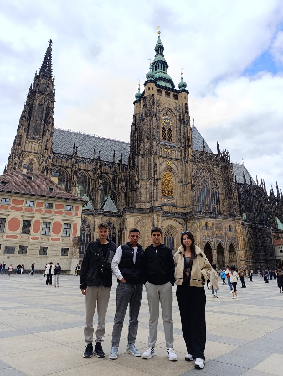 Mersin İl Milli Eğitim Müdürlüğü #ErasmusPlus Mesleki Eğitim Akreditasyon kapsamında Çekya Prag’da öğrencilerimiz''Bilişim Teknolojileri'' alanında 06-28 Mayıs 2025 tarihleri arasında staj faaliyetine başlamıştır. <a href="/tcmeb/">Millî Eğitim Bakanlığı</a> <a href="/MersinMEM/">Mersin İl Millî Eğitim Müdürlüğü</a> <a href="/fazilet_durmus/">Fazilet Öğretmen 🇹🇷</a> <a href="/ErasmusMersin/">Erasmus+ Mersin</a> <a href="/AnamurMem/">Anamur İlçe Millî Eğitim Müdürlüğü</a>