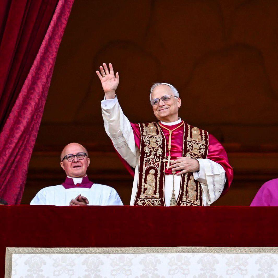 La Iglesia Católica tiene nuevo pastor, el papa Leon XIV.

Con alegría y entusiasmo felicitamos al Sumo Pontífice por este nuevo encargo, y le pedimos a nuestros Sagrados Titulares que lo acompañen en esta tarea al servicio de la fe y la devoción de todos los cristianos.