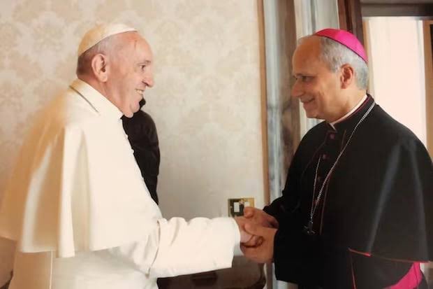 Obed_Olivares's tweet image. 🚩Felicidades al Guadalupano Robert Francis #LeonXIV @Pontifex Ciudadanizado Peruano🇵🇪, como Nuevo Papa de la Iglesia Católica #Vaticano🇻🇦
El #PapaLeonXIV fué ordenado el 12 de Diciembre Día de la #VirgendeGuadalupe y experto en Temas Latinoamericanos.
➡️is.gd/t1sIeW
