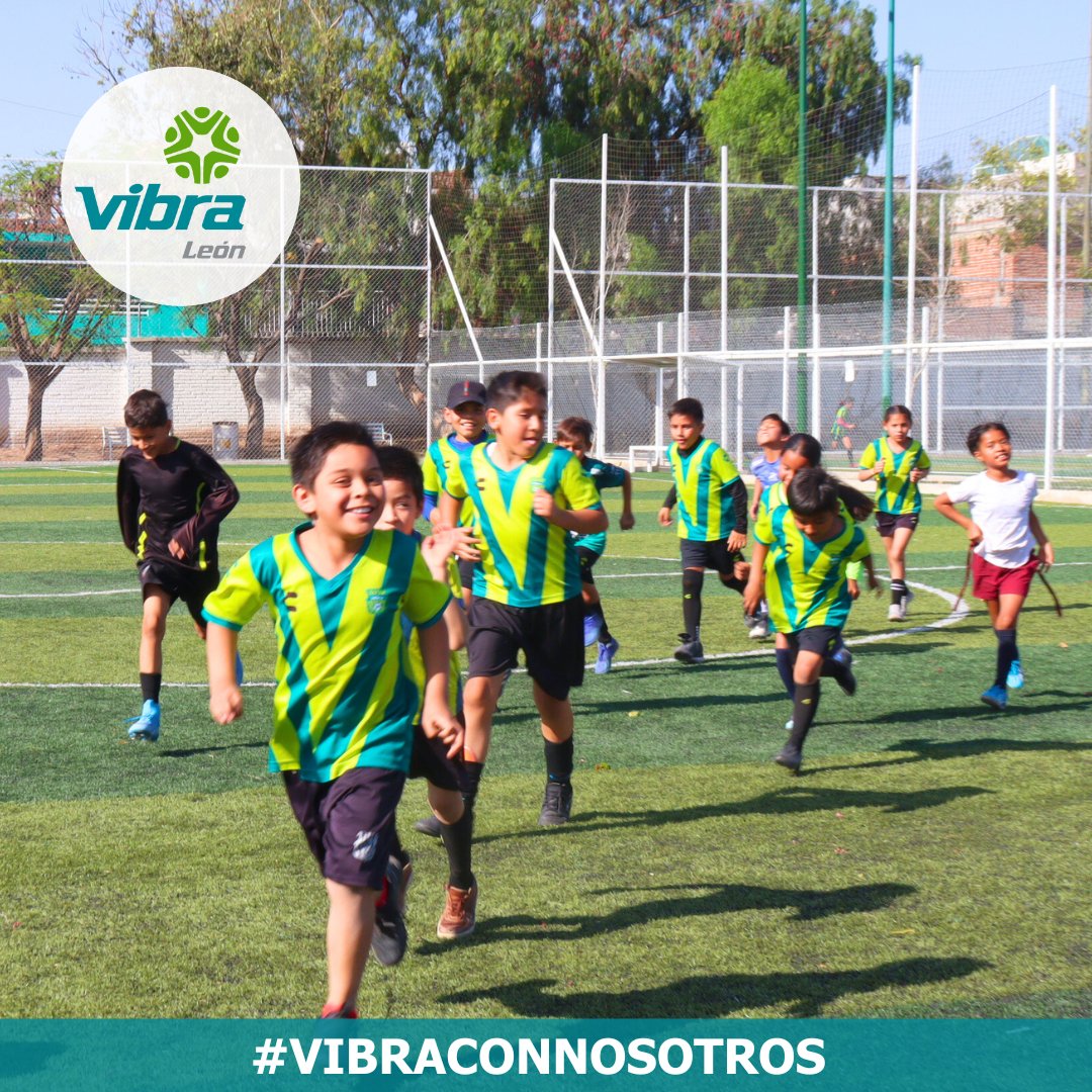 vibraleon's tweet photo. En #VibraLeón sabemos que la #Cooperación convierte el talento individual en logros extraordinarios.
Confía, comparte, construye.
#VibraConNosotros, #VibraConValores

#FutbolParaElDesarrollo  #Valores #FutbolIncluyente
#SportForSocialChange
#DeporteFormativo #Soccer
#Deporte https://t.co/JOV8Caf1LA