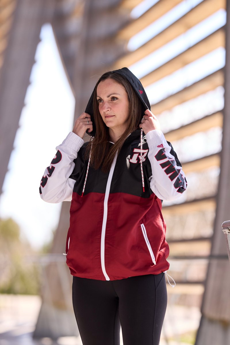 Its a Vibe
#RNation #REDBLACKS #CFL 

Shop now: lansdownesports.ca/redblacks-vibe…