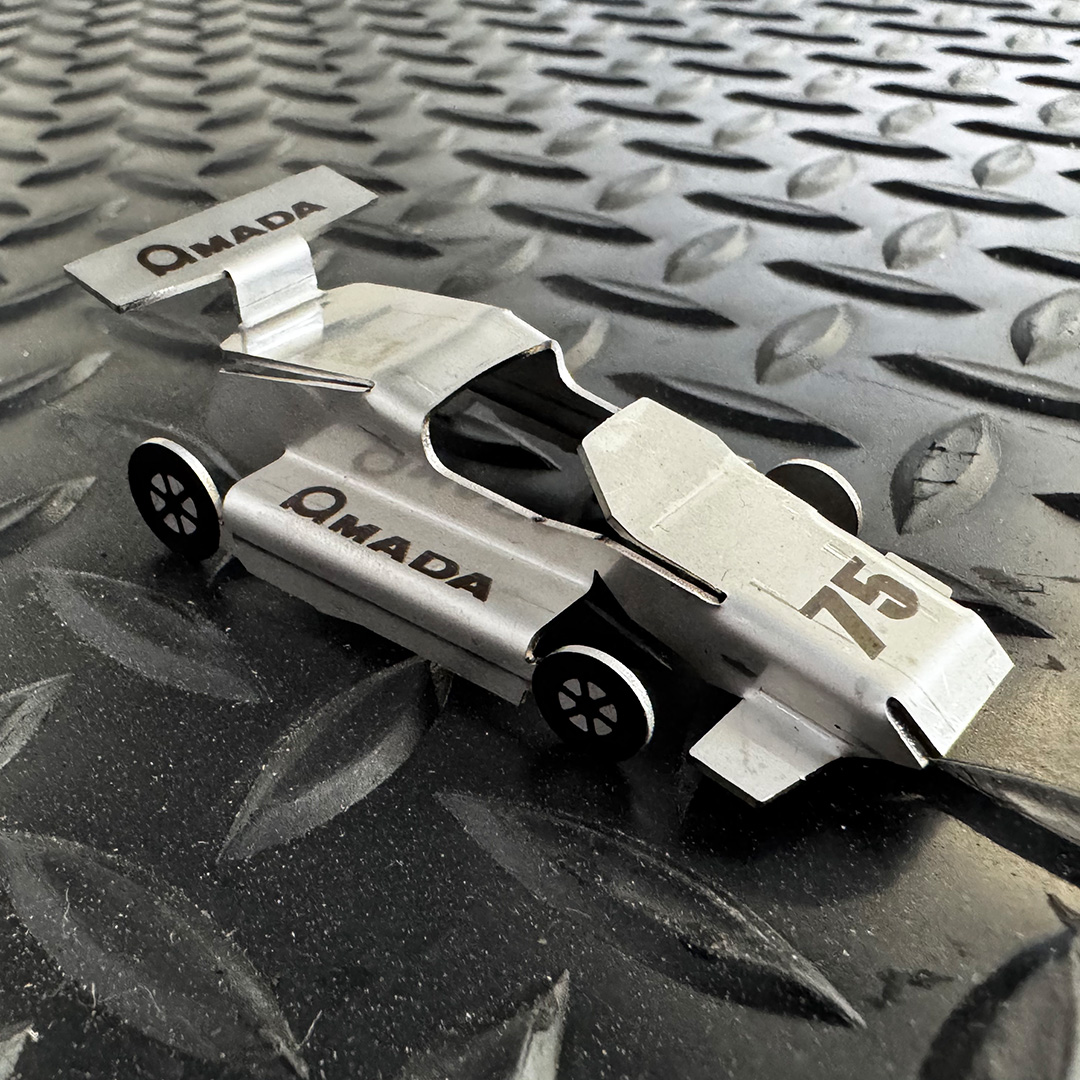 AmadaAmericaInc's tweet image. AMADA&apos;s EGB 6013 ARce #automatedbendingsystem produced these .035&quot; #stainlesssteel IndyCars, 20 GA. EGALV #smallmetalfittings, &amp;amp; .180&quot; #mildsteel #mechanicalbrackets. May 25, watch #TakumaSato compete for his third #Indy500 win in the #75 AMADA-sponsored #RLLracing #INDYCAR!