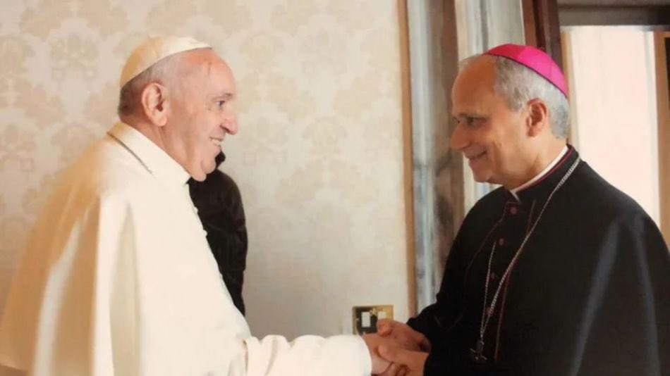SergioMassa's tweet image. Robert Prevost recoge la herencia de Leon XIII: fundador de la doctrina social de la Iglesia, entendió que los ricos y los pobres no juegan en las mismas condiciones y que el Estado tiene que cumplir un rol fundamental en la defensa de los más vulnerables.
Leon XIV,…