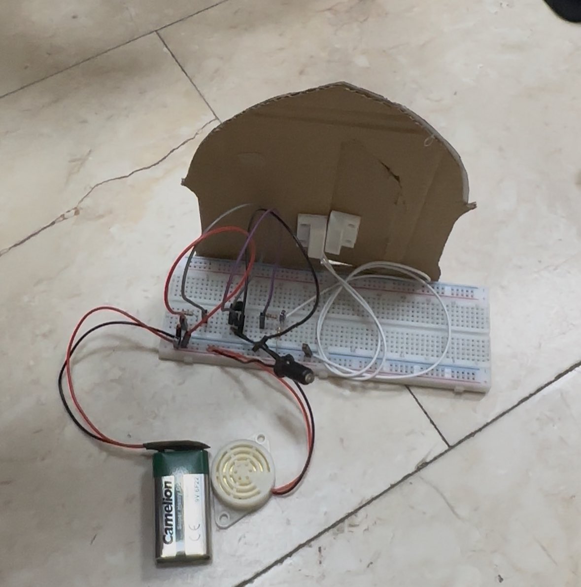 L_Eng6's tweet photo. اول بروجكت electrical circuit✨
-عباره عن نظام إنذار للأبواب- https://t.co/R8pe2kD8hV