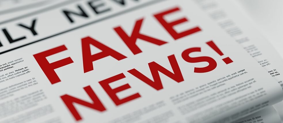 appurv_sachdeva's tweet photo. Various foreign state and non-state actors are trying to spread fake news and create panic among citizens of India.

Beware of the fake news.

Repost and Spread the word.

#IndiaPakistanWar #IndianArmy #IndiaPakistanTensions #IndiaPakistan #unifiedIndia #Hindistan #HistoryMatters https://t.co/f7Cc5r4xX2