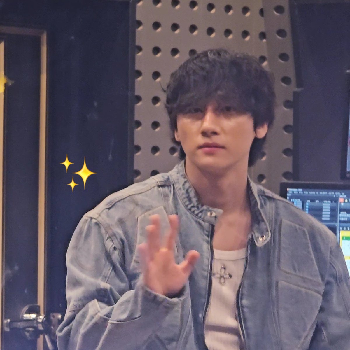nmveritas's tweet photo. 사랑 충전 ﮩ٨ـﮩﮩ٨ـ 𓆩 ♡ 𓆪 ﮩ٨ـﮩﮩ٨ 찌르르 https://t.co/AUwtdSZOlm
