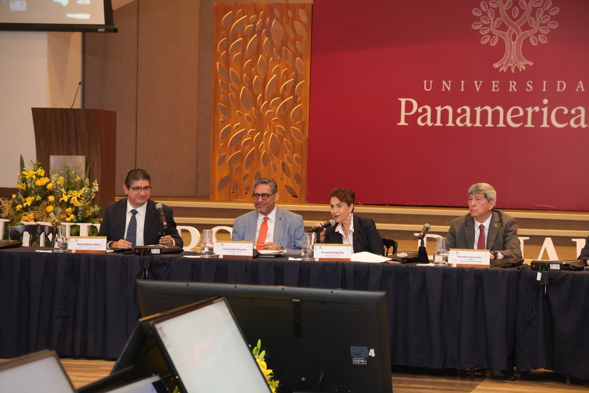 ANUIES's tweet photo. La Dra. @FerLlergo, Directora de la Universidad Panamericana-IPADE, dio la bienvenida a los asistentes a esta reunión de diálogo e intercambio de buenas prácticas entre las universidades que conforman el Consejo de #CUPRIA https://t.co/Fh5NZAKTT1