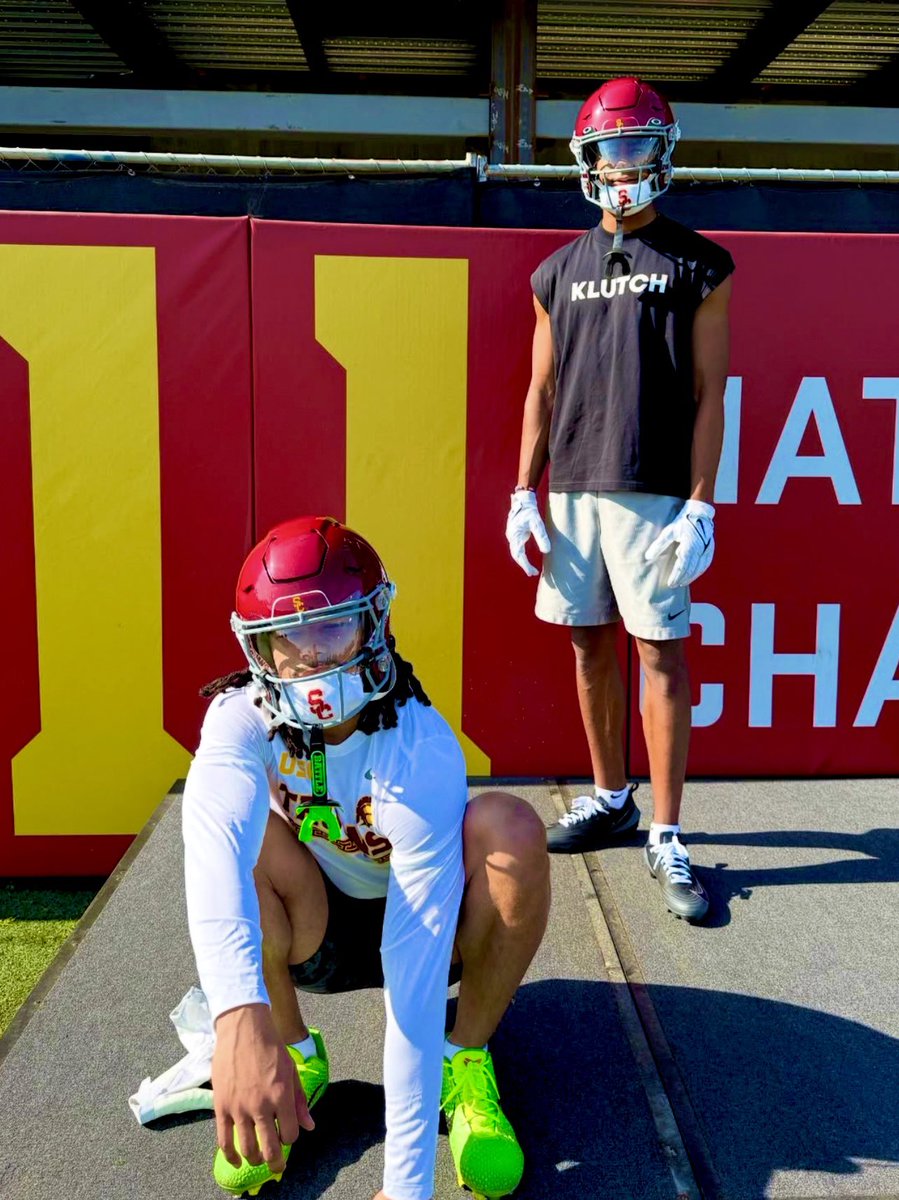 Deadliest Wide Receiver duo in college football and it’s not even close.

Makai Lemon x JaKobi Lane 🍋🎱