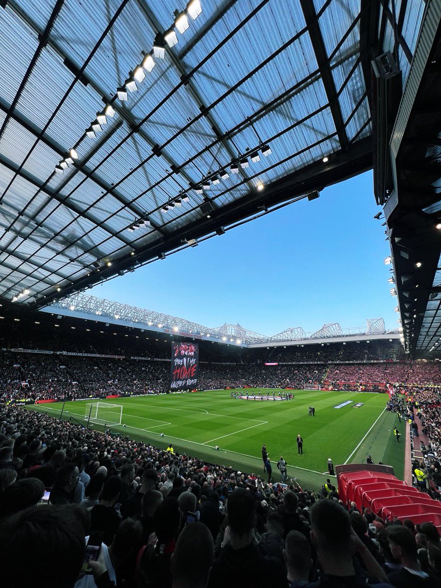 Man United Pictures That Go Hard (@hardmanutdpics) on Twitter photo 