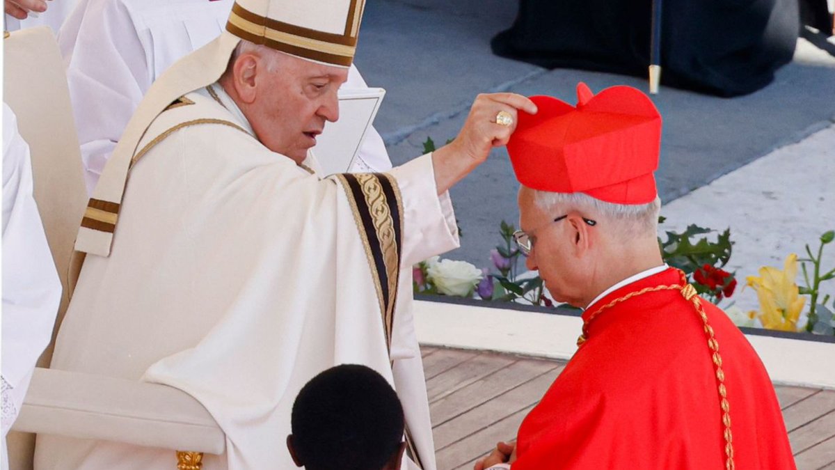 RohitSehra20's tweet image. Leo XIV elected as first American pope 

#PopeLeoXIV #FirstAmericanPope #HistoricPapalMoment #AmericanPope #LeoXIV #VivaLeoXIV #PopeFromUSA