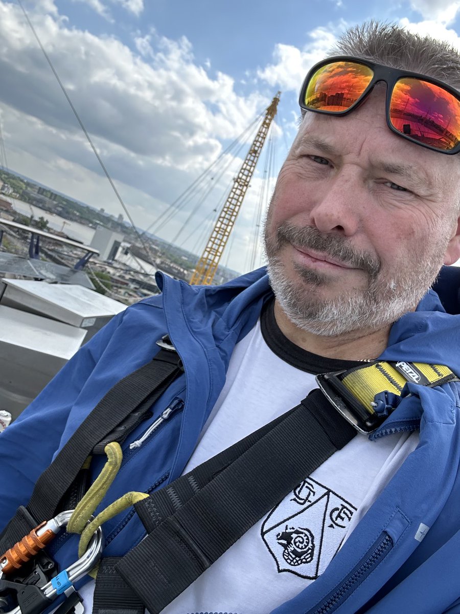 DursleyRam's tweet photo. Having today completed #upattheo2 Not sure if I should change my challenge from #100PeaksInMay to #101PeaksInMay - got the #dcfc badge in though https://t.co/xL0wHdzf3O
