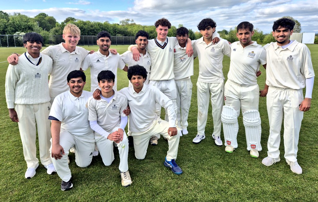 Leicester Grammar School Sport (@lgs_sports) on Twitter photo An outstanding team performance sees our Boy's 1XI record a memorable 3 wicket win against <a href="/MCCOfficial/">Marylebone Cricket Club</a>
Anant received the #spiritofcricket award - as well as a new bat from <a href="/citycricket/">City Cricket Academy</a> - for his match winning innings of 74
Watch the highlights via <a href="/Frogboxlive/">FrogBox Live</a> An outstanding team performance sees our Boy's 1XI record a memorable 3 wicket win against <a href="/MCCOfficial/">Marylebone Cricket Club</a>
Anant received the #spiritofcricket award - as well as a new bat from <a href="/citycricket/">City Cricket Academy</a> - for his match winning innings of 74
Watch the highlights via <a href="/Frogboxlive/">FrogBox Live</a>