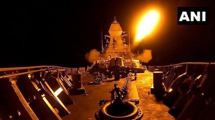 Deep yadav (@yadavdeep147) on Twitter photo Papa ji aa gye pakistan walo isko sambhalo 
Indian Navy in action!
Karachi Port is under Attack. 💥
Well done INS Vikrant 🙌
#IndiaPakistanWar #OperationSindoor #IndianArmy #operation_sindoor #OperationSindhoor Papa ji aa gye pakistan walo isko sambhalo 
Indian Navy in action!
Karachi Port is under Attack. 💥
Well done INS Vikrant 🙌
#IndiaPakistanWar #OperationSindoor #IndianArmy #operation_sindoor #OperationSindhoor