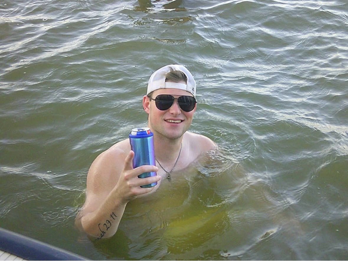 Dogermacl's tweet photo. Hey guys my son is rushing at tech next year. As u can see he loves sending, sippin sixers, and 5’8 blondes. Btw that arm tat says “I get bitchs” #pikelegacy https://t.co/MbpDL9gq5z
